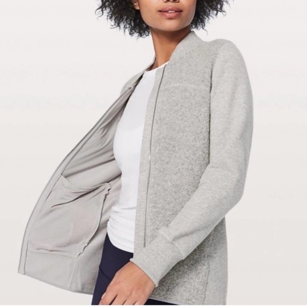 Lululemon Stand Out Sherpa Gray Fleece Jacket Size 10 Full Zip